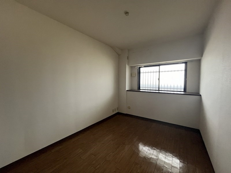 もう一つの洋室