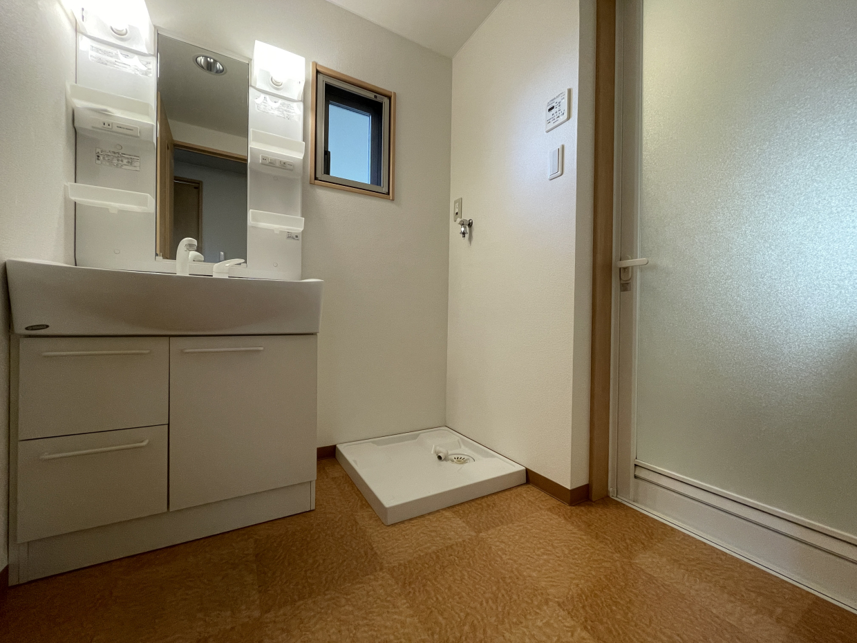 洗面スペースもゆとりのある広さ