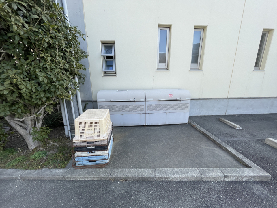 敷地内ゴミ置き場