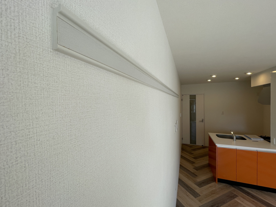 ピクチャーレール付き