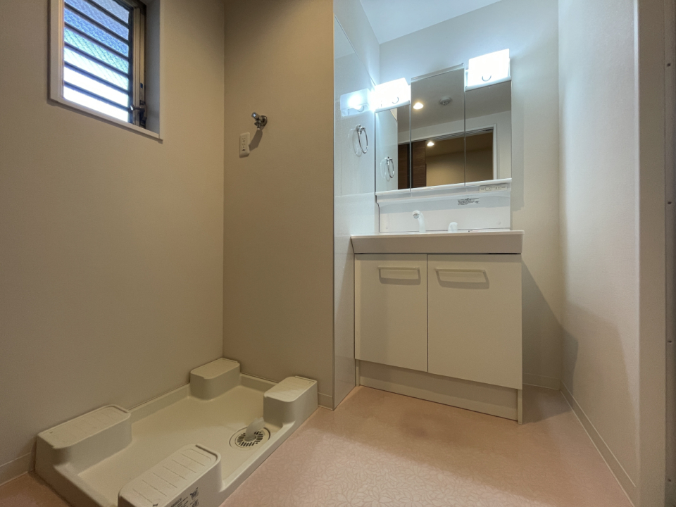 洗面スペースもゆとりのある広さ