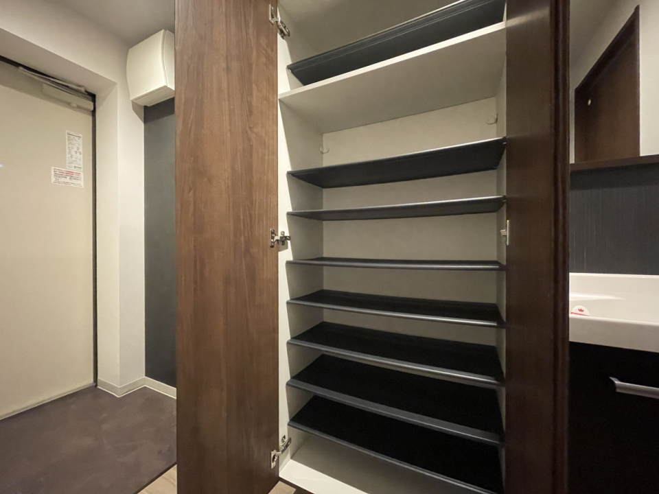 お気に入りの靴はこちらへ