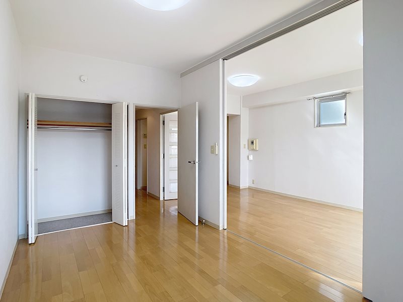 LDKのお隣の洋室は6.7帖