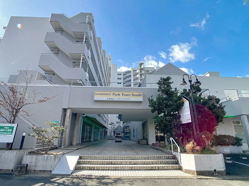 どっしりエントランス