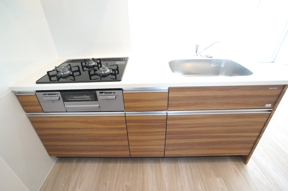 3口ガスコンロの魚焼きグリル付き