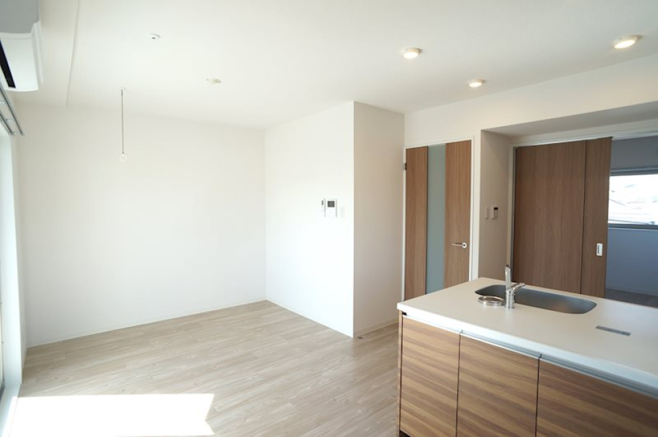 室内物干しもついてますね！