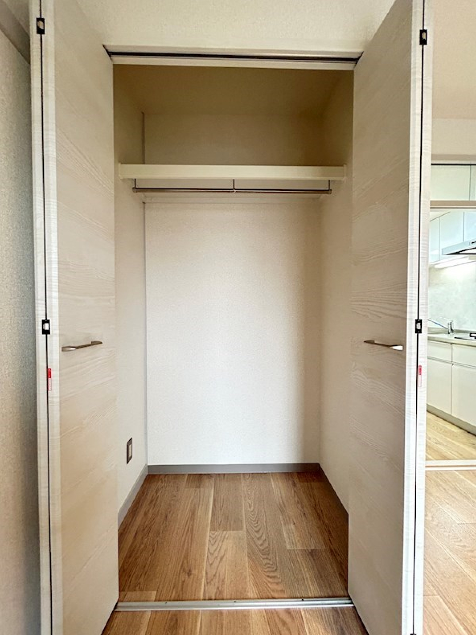 隠したい収納はこちらへ！