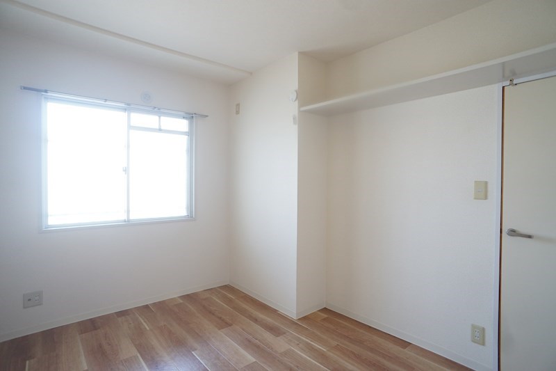 カーテンBOX&times;枕棚&times;ハンガーパイプ！