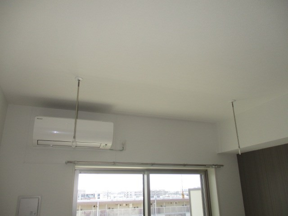 エアコンと室内物干し付き