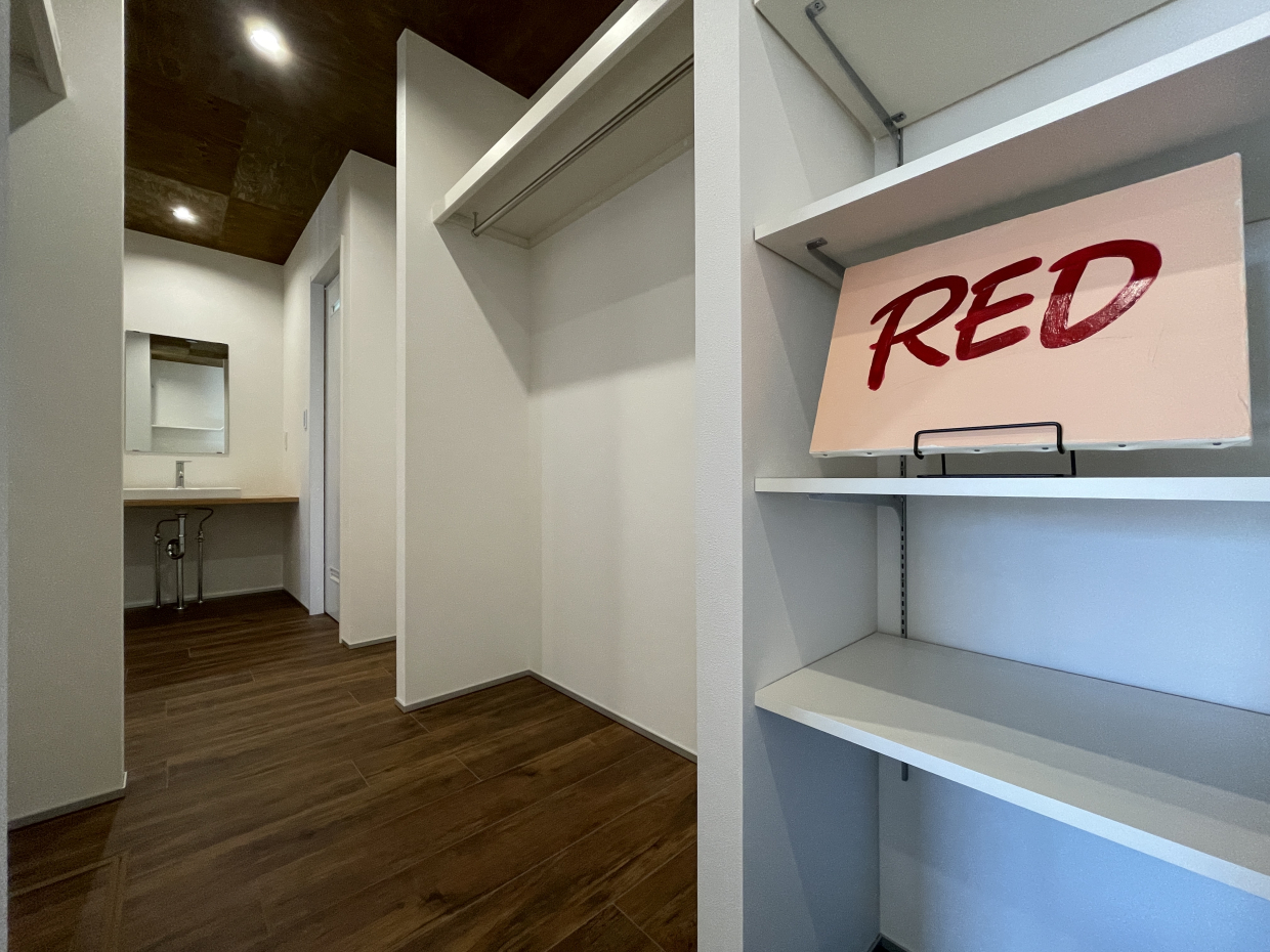 なんと洗面スペースにたどり着きます！