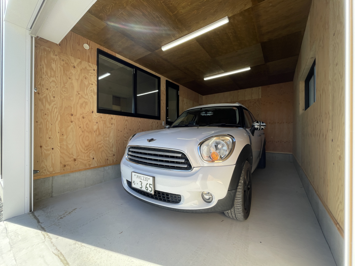 お待たせしました！ガレージハウスのご紹介です！