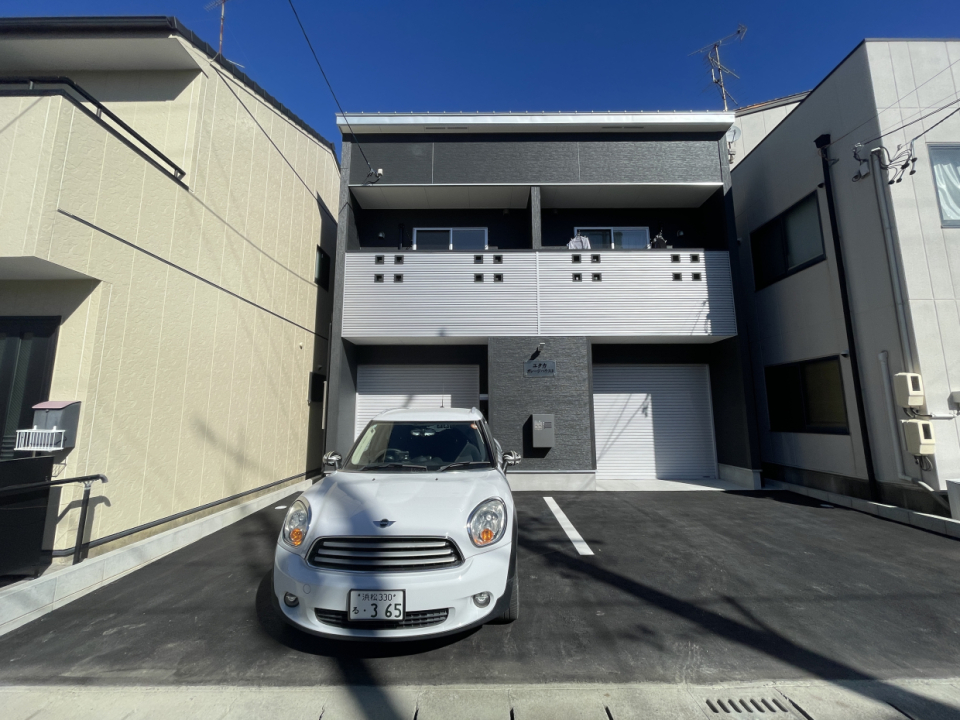 ちなみに鷲津駅まで徒歩2分という好立地！