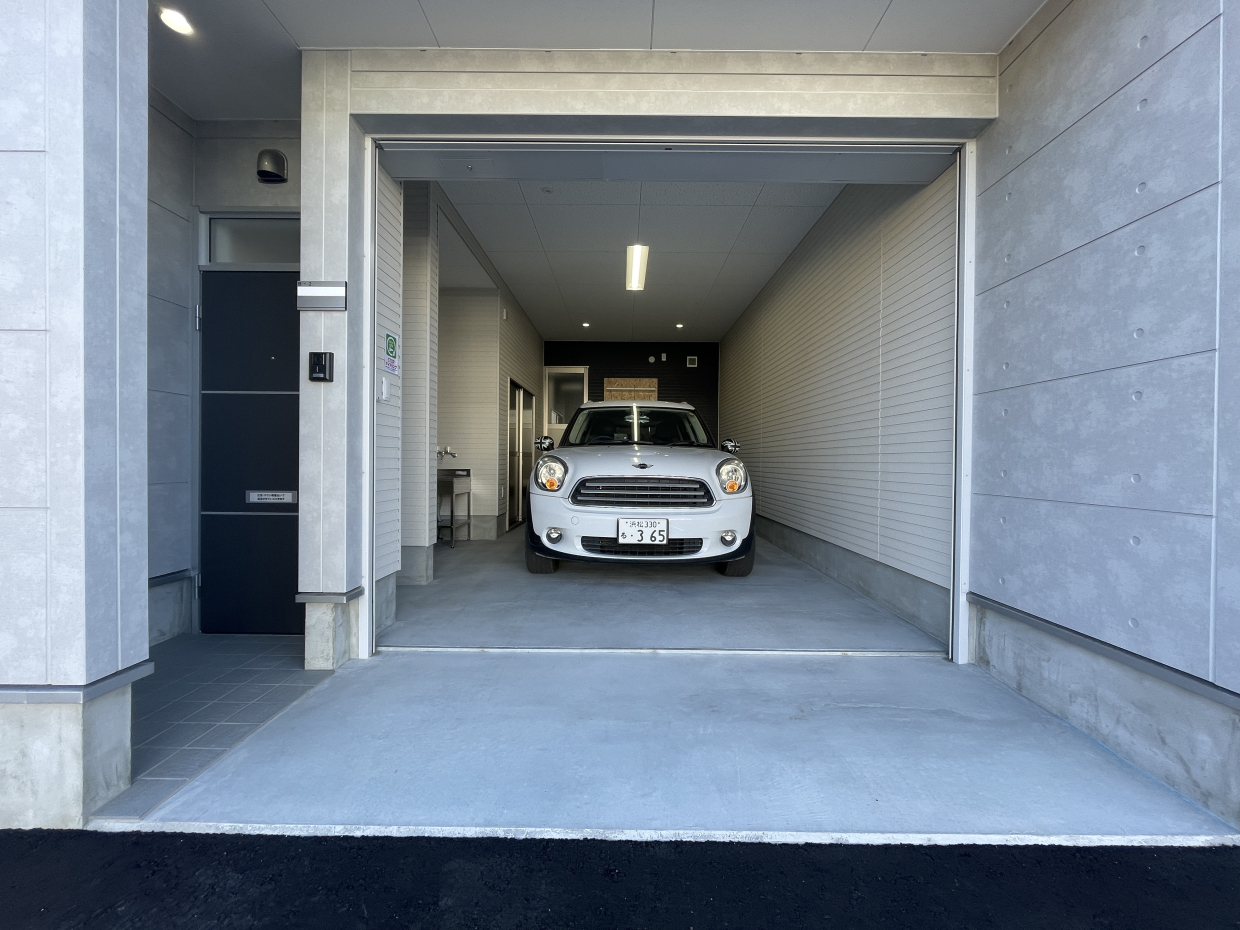 新築１ＬＤＫガレージハウスです！