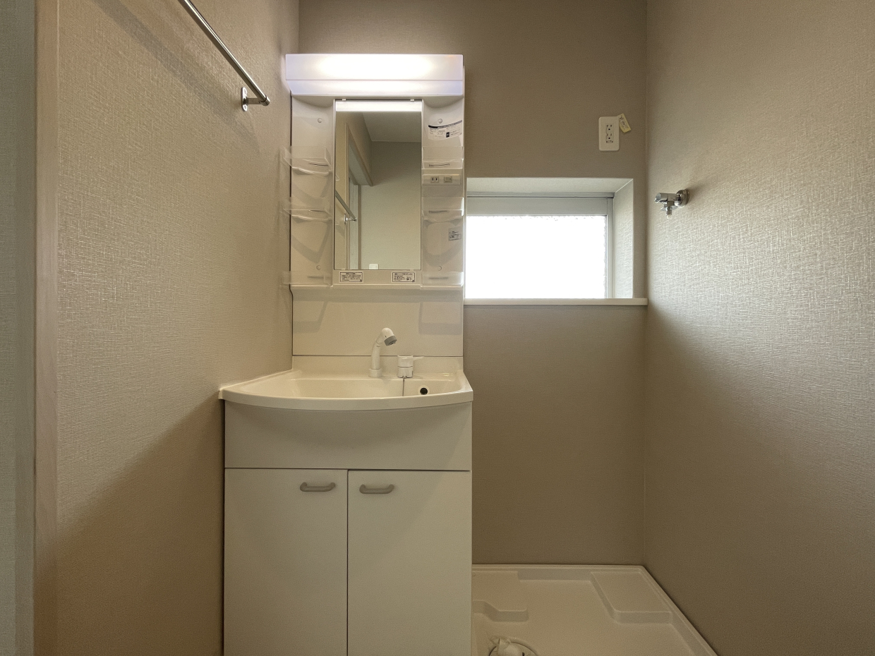 シャワー付き独立洗面台