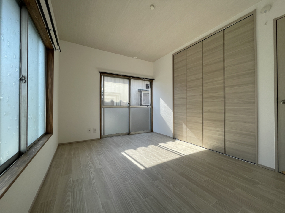 全面リノベーション済みの綺麗な内装！