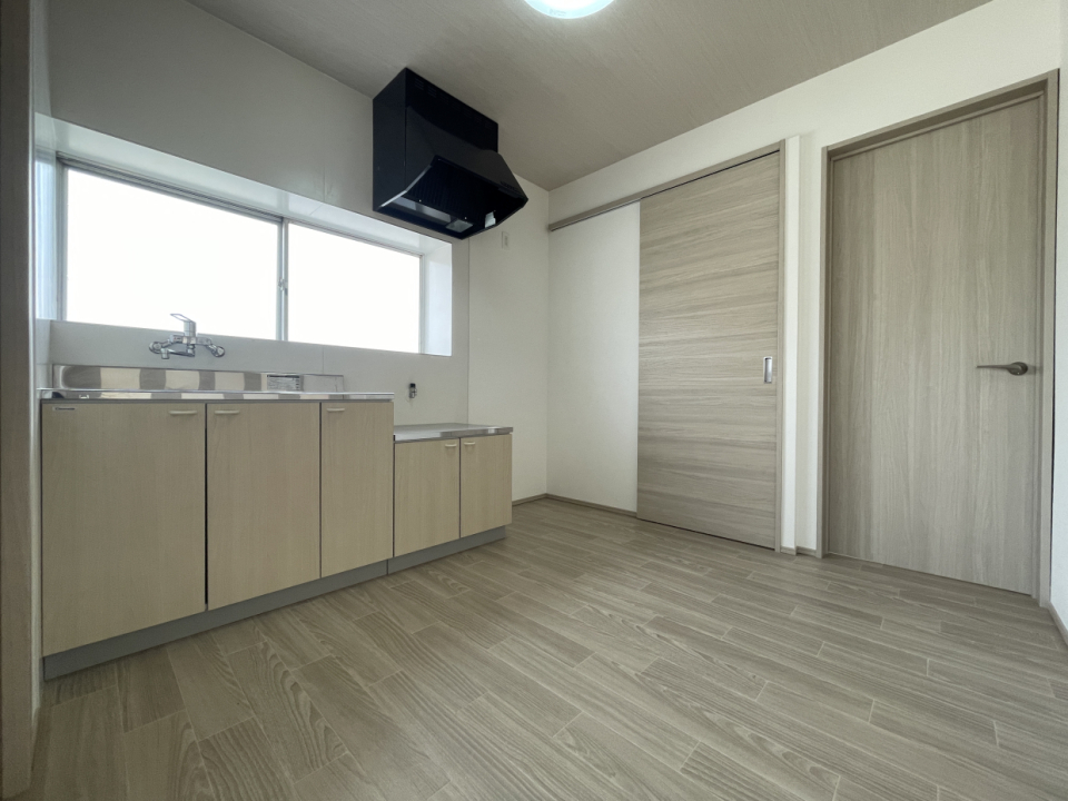 DKは6帖、水回りも交換済みです