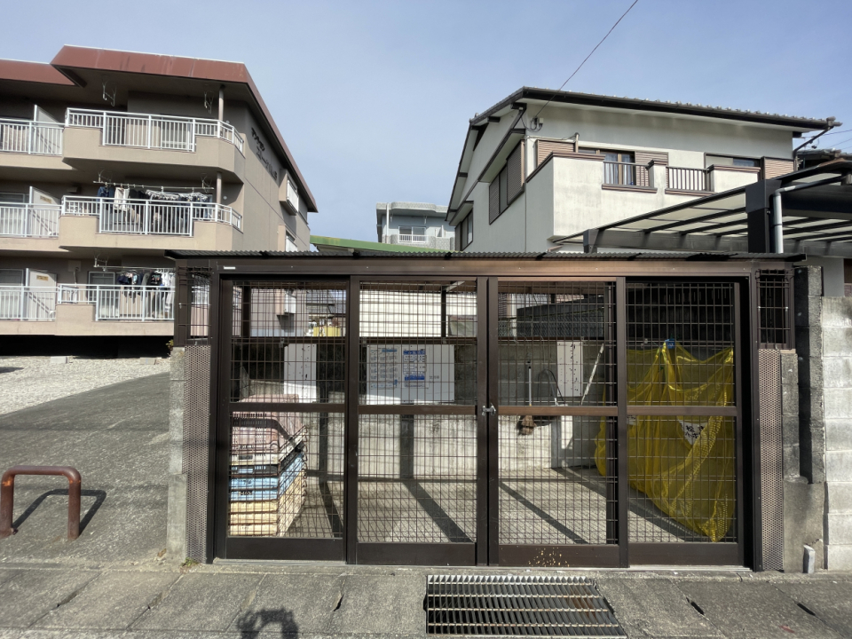 敷地内ゴミ置き場