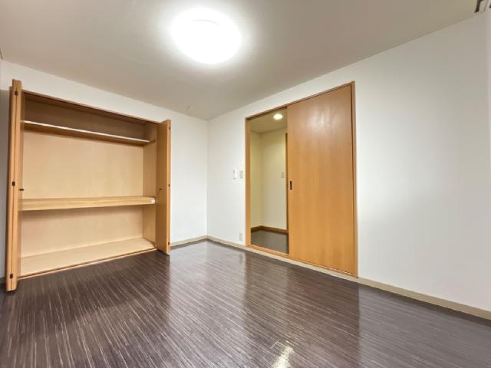 こちらも収納スペースあり