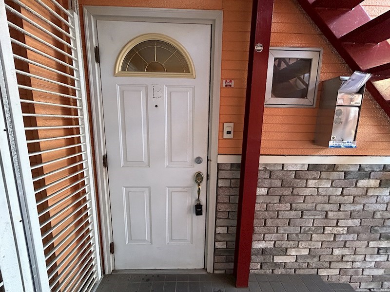ドアも洋風でオシャレ
