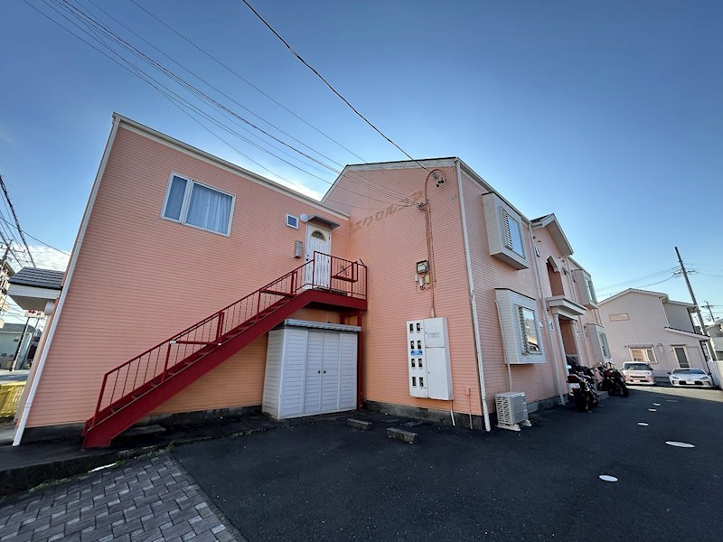 外観はピンクで可愛い