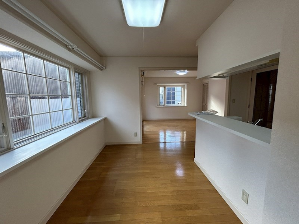 キッチン前カウンターが便利