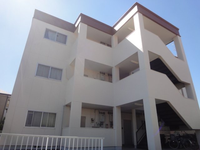 外観も白&times;茶なんです