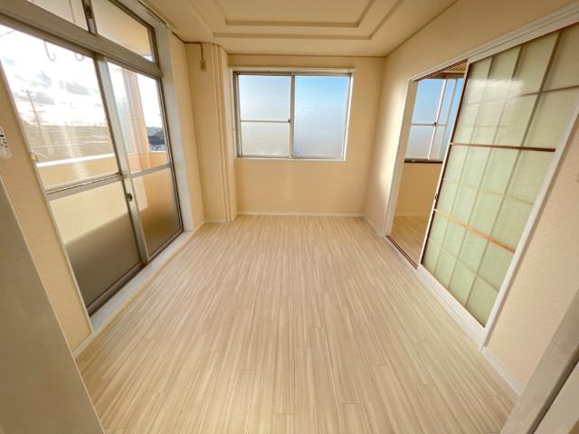 この洋室の開放的が美しい