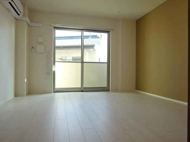 白メインのお部屋