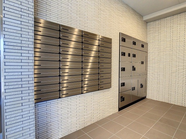 メールボックスと宅配ボックス