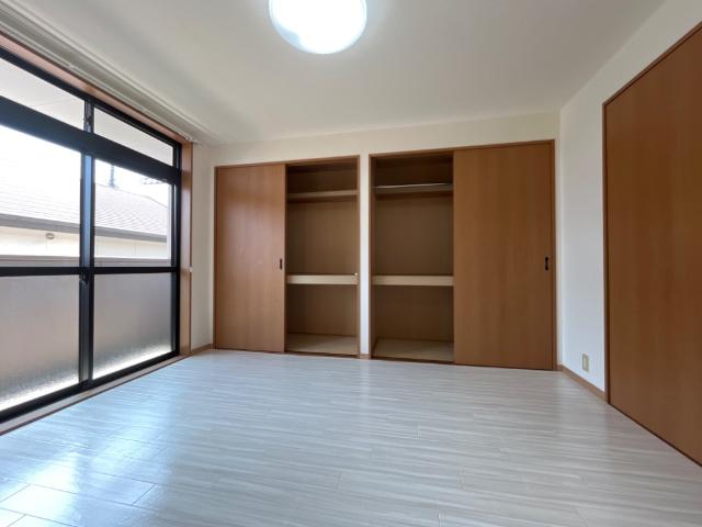 大きな収納が二つも！！