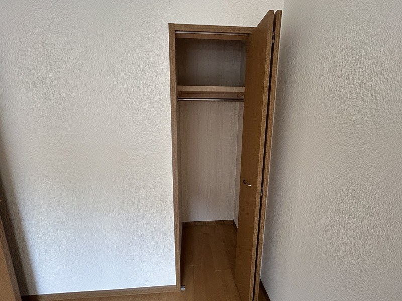 小さめ収納あります