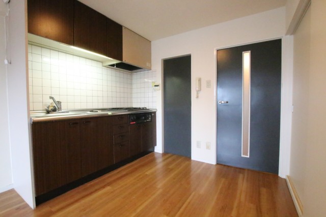 キッチンスペースゆったりです。