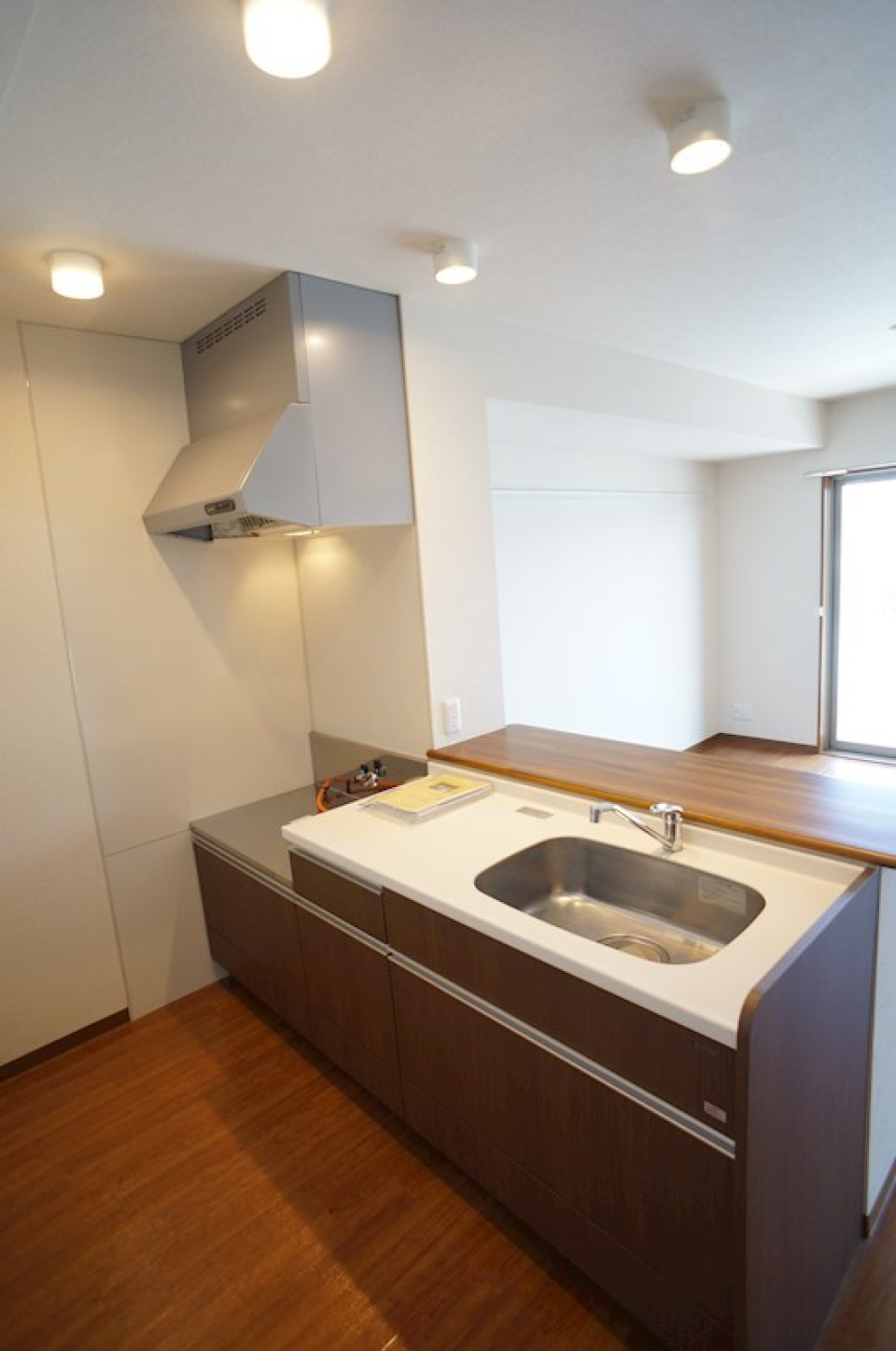 対面キッチンで会話も弾みます♪