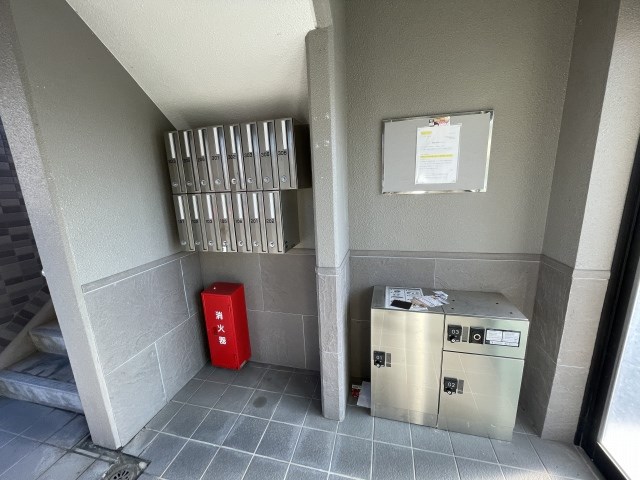 宅配ボックスもあります