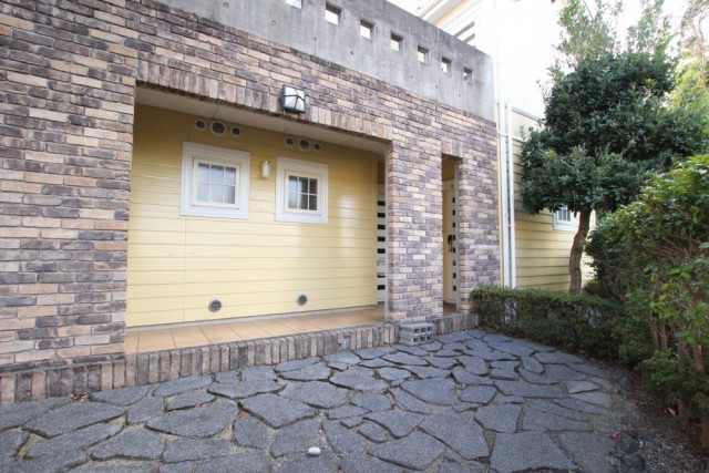 なかなか味のある外観。