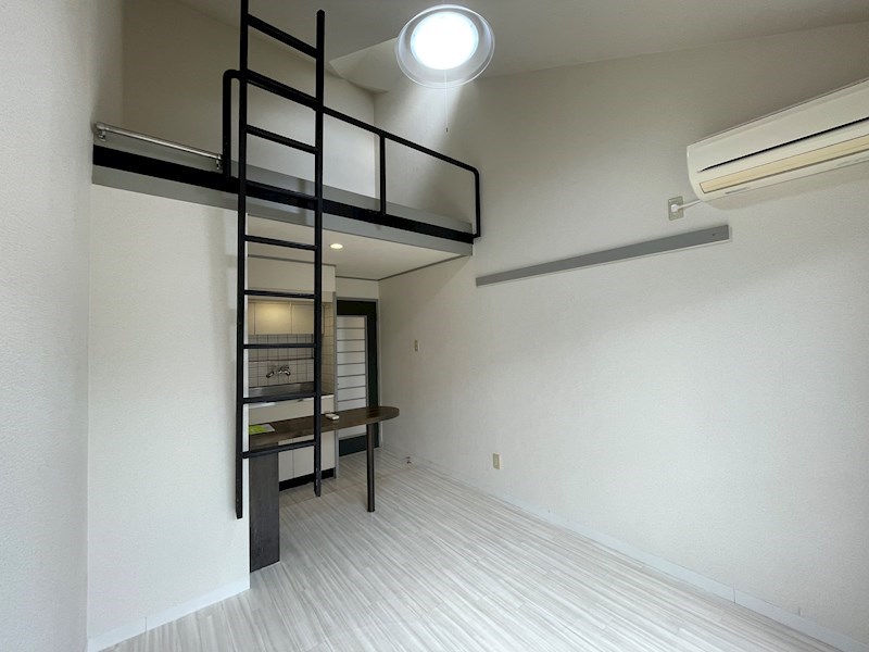 白&times;黒のシックな空間