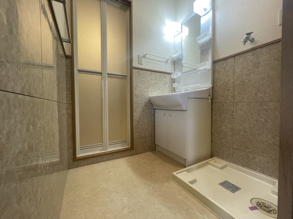 洗面スペースもゆとりのある広さ