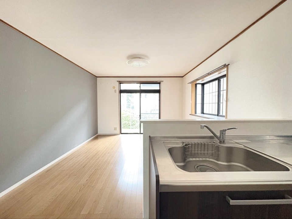 カウンターキッチンで会話も弾みます♪