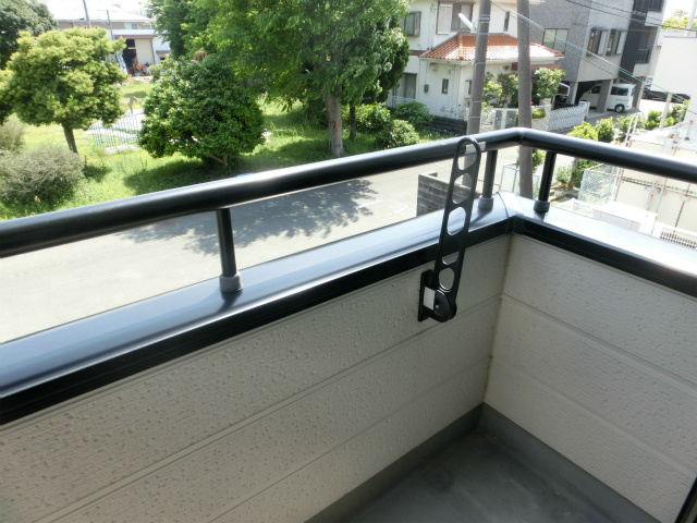 洗濯物を干せるバルコニー