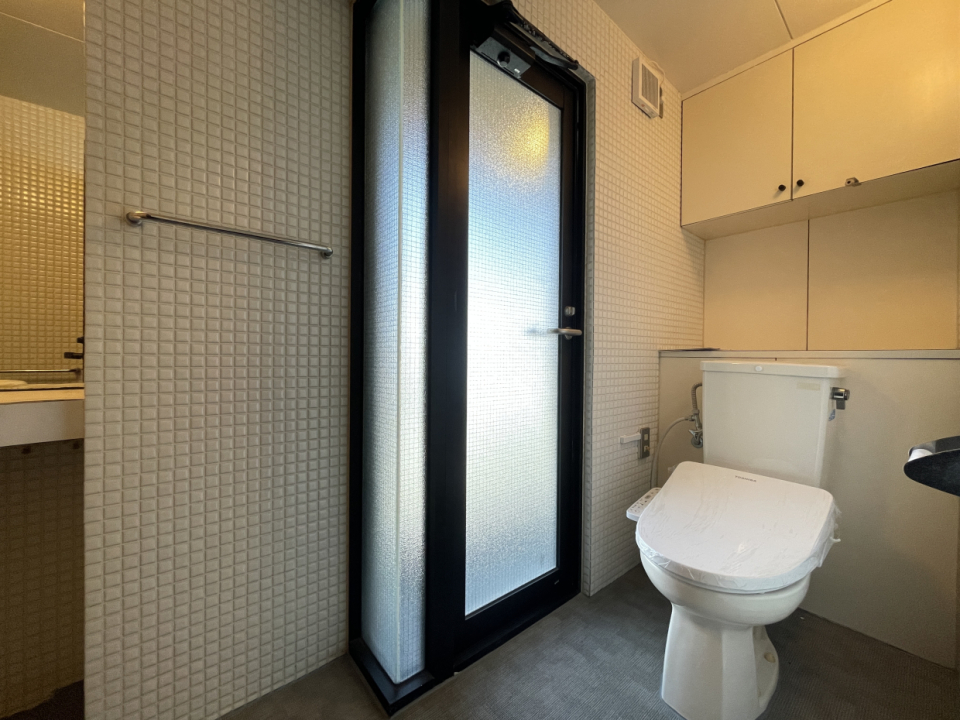 トイレもバスルームに