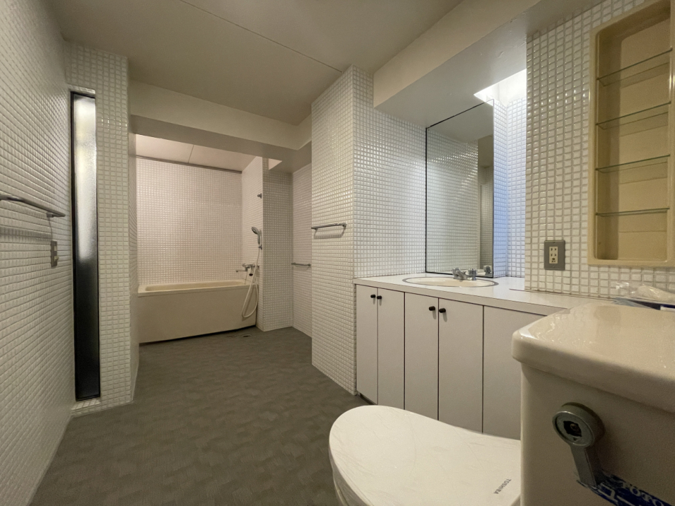 バストイレがひろーい