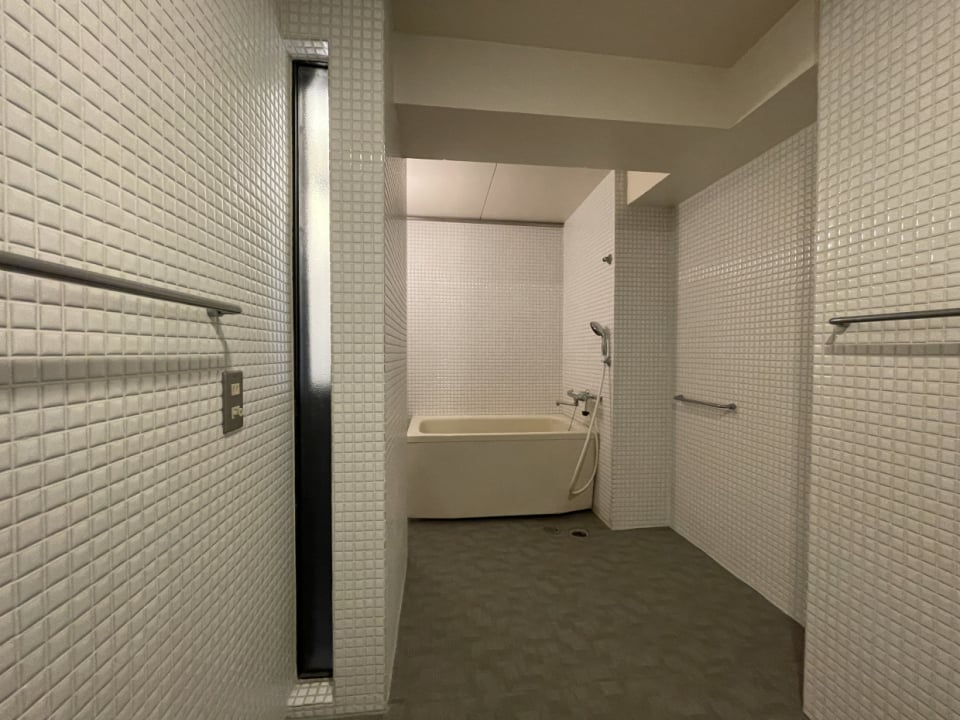 バスに扉はいらない