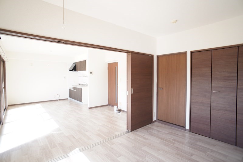 引き戸を開けて広々