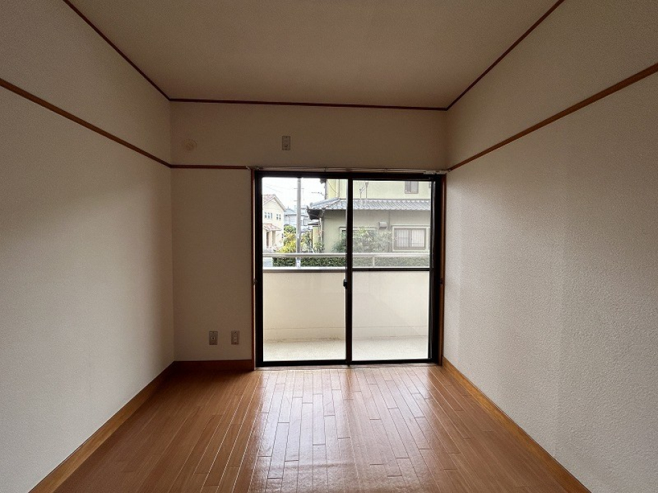 LDKのお隣洋室6帖