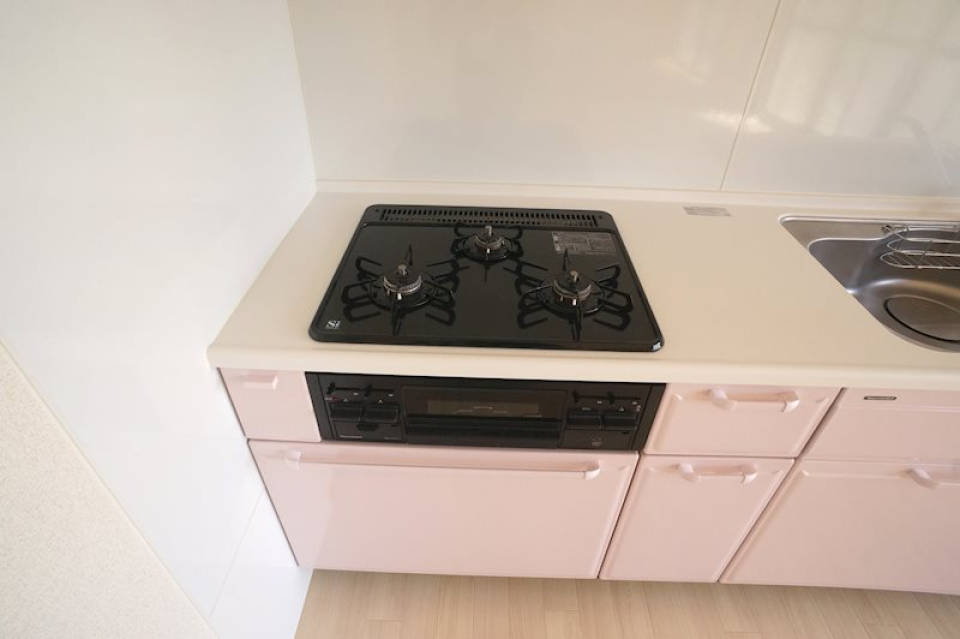 三口コンロでお料理も捗りそうですね