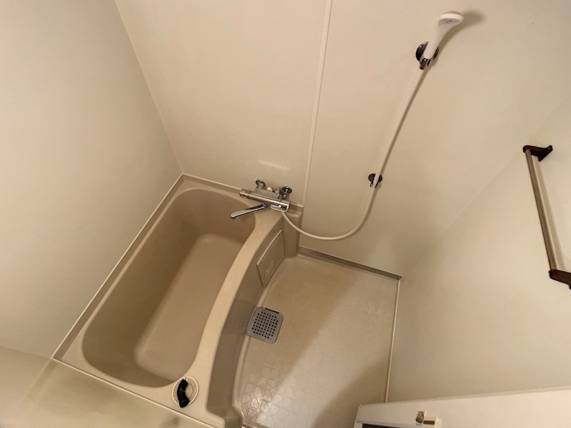 シンプルな浴室