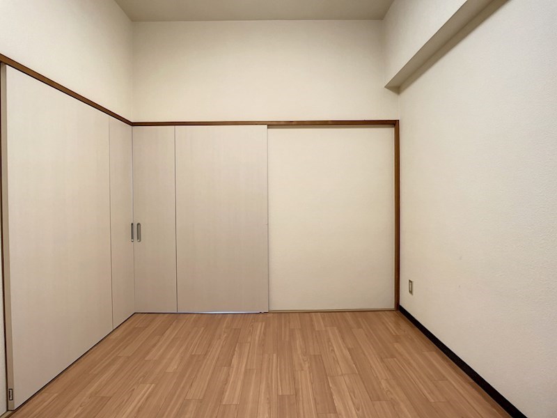 寝室にどうぞ♪