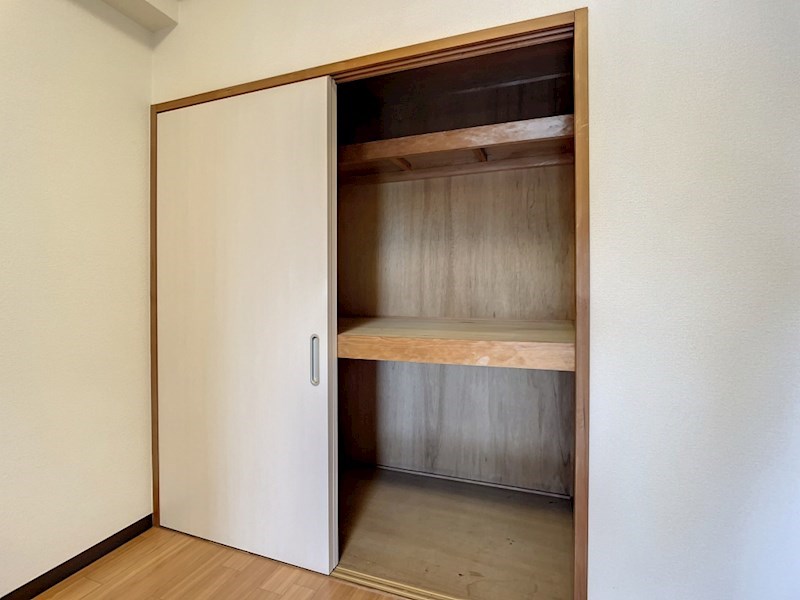 古き良き収納押入付き