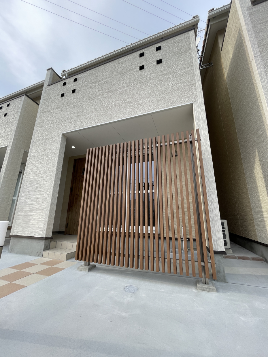 目隠しもウッディ。