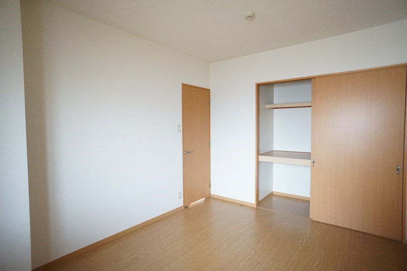 寝室にどうぞ♪